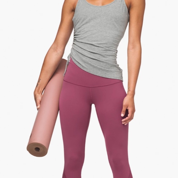 lululemon athletica Pants - Lululemon 🙏🥰 Wunder Under Crop II Scallop 24"